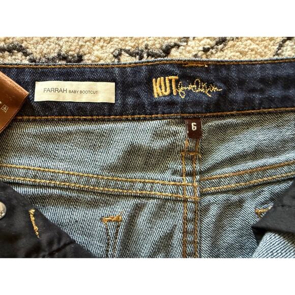 Kut from the Kloth Farrah Bootcut Jeans - Women's Size 6 dark wash casual - Picture 3 of 7
